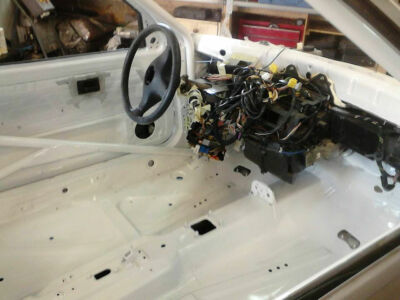 Intérieur nu 106 Turbo 106 Turbo